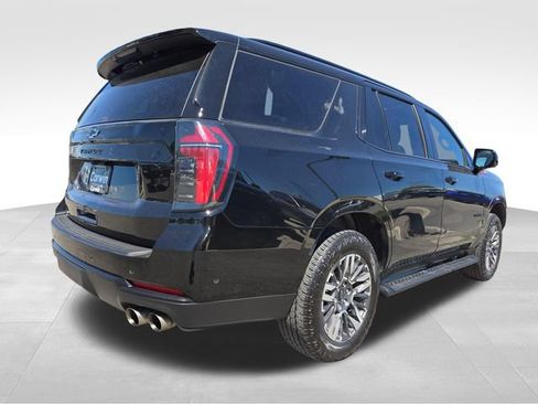 Used 2025 Chevrolet Tahoe Z71 AWD/4WD image 13