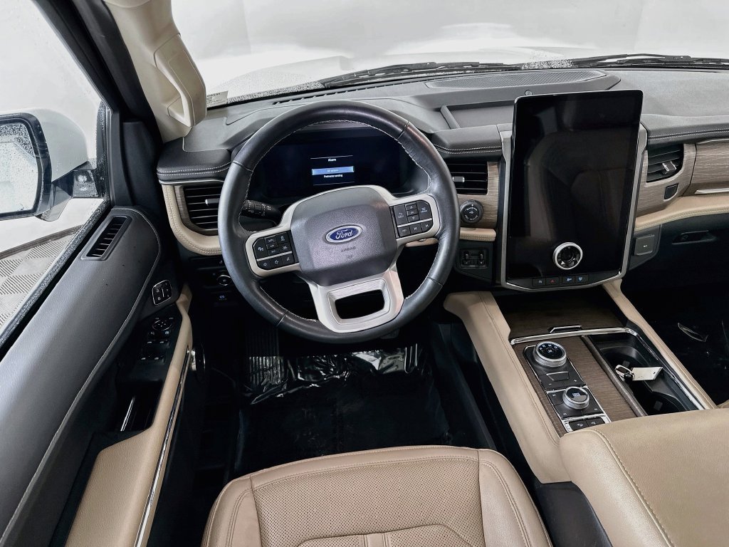 Used 2023 Ford Expedition Limited AWD/4WD image 30