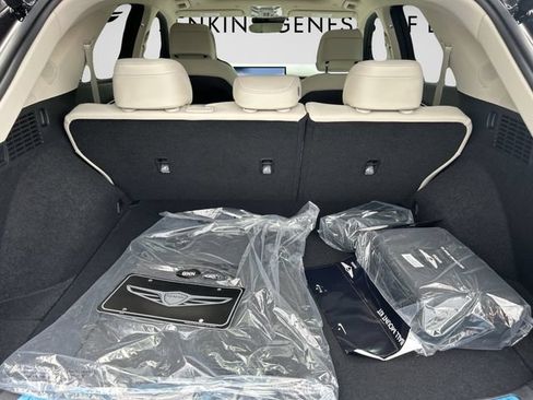 New 2026 Genesis GV70 2.5T Advanced w/ G1 Accessory Package AWD/4WD image 15