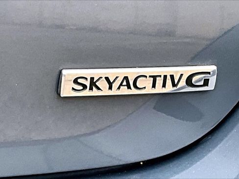 Used 2022 MAZDA MAZDA3 s image 10