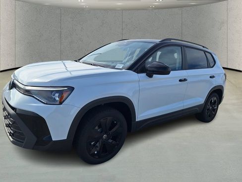 New 2026 Volkswagen Taos SE FWD image 9