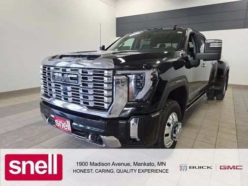 Used 2024 GMC Sierra 3500 Denali w/ Denali Reserve Package image 1