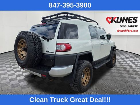 Used 2014 Toyota FJ Cruiser 4WD w/ Upgrade Package image 7