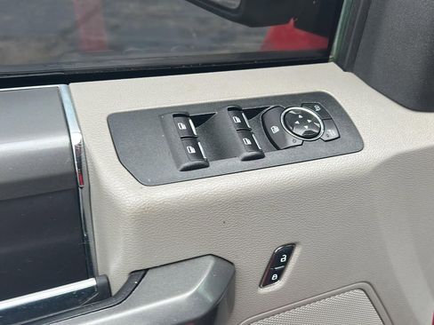 Used 2018 Ford F150 XLT w/ Equipment Group 302A Luxury image 8