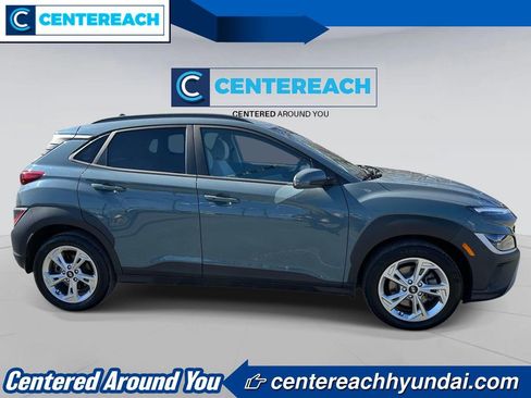 Used 2022 Hyundai Kona SEL image 3
