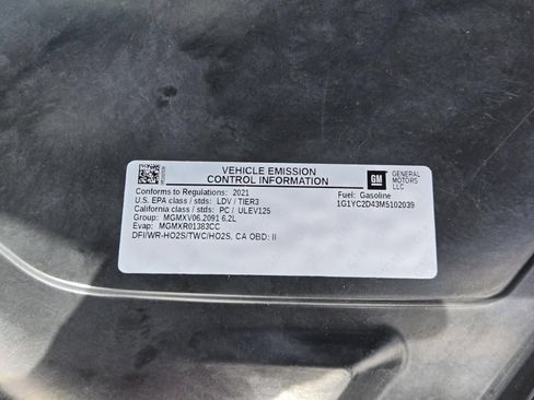 Used 2021 Chevrolet Corvette Stingray Premium Cpe w/ Battery Protection Package RWD image 25