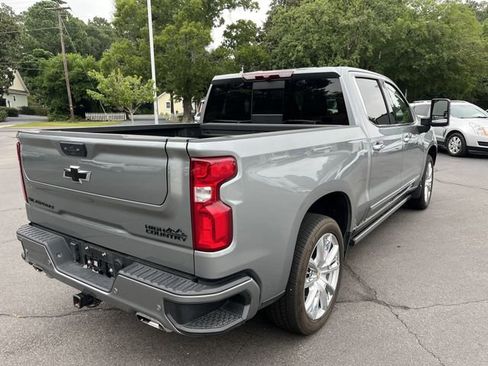 Used 2024 Chevrolet Silverado 1500 High Country w/ High Country Premium Package image 6