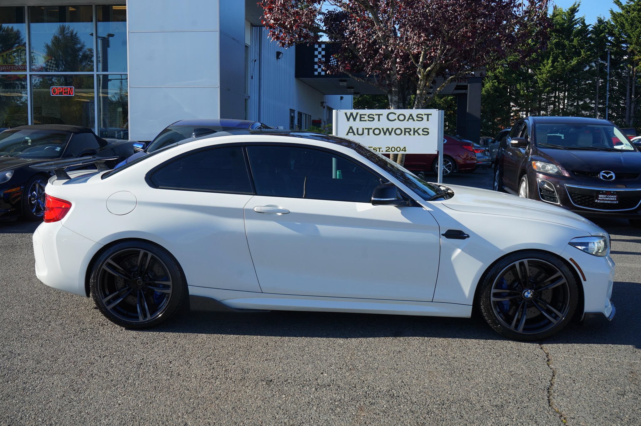 Used 2018 BMW M2 RWD image 7