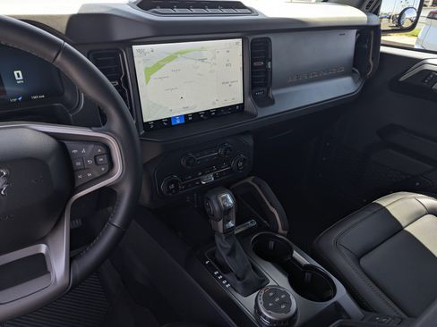 Used 2026 Ford Bronco Badlands AWD/4WD image 11