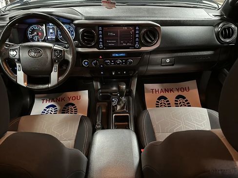Used 2023 Toyota Tacoma TRD Off-Road image 18
