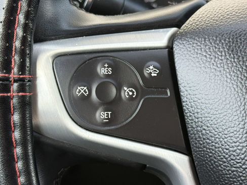Used 2023 GMC Acadia SLT FWD image 18