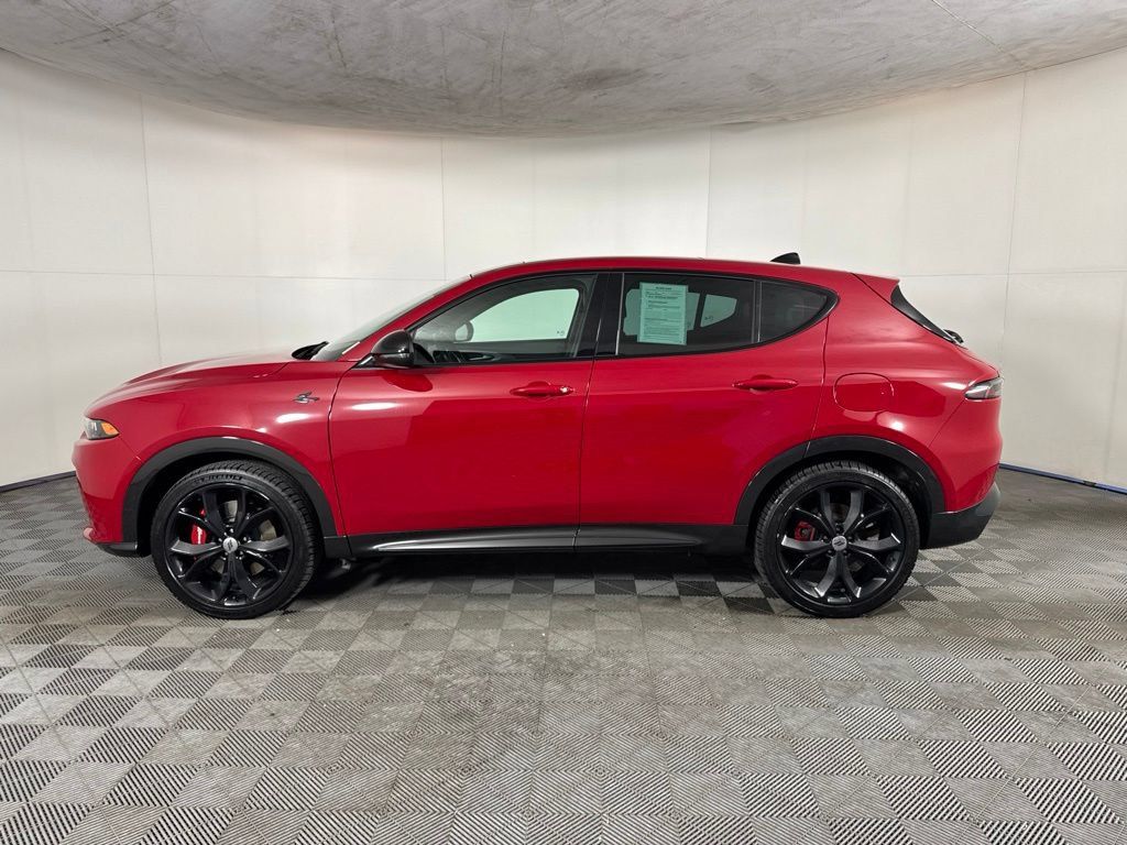Used 2024 Dodge Hornet R/T Plus AWD/4WD image 8