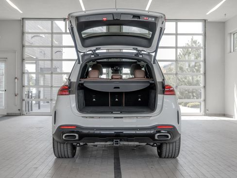 Used 2025 Mercedes-Benz GLE 450e 4MATIC image 16