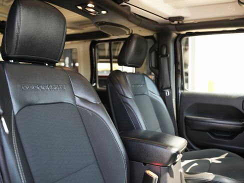 Used 2021 Jeep Wrangler Unlimited Sport image 17