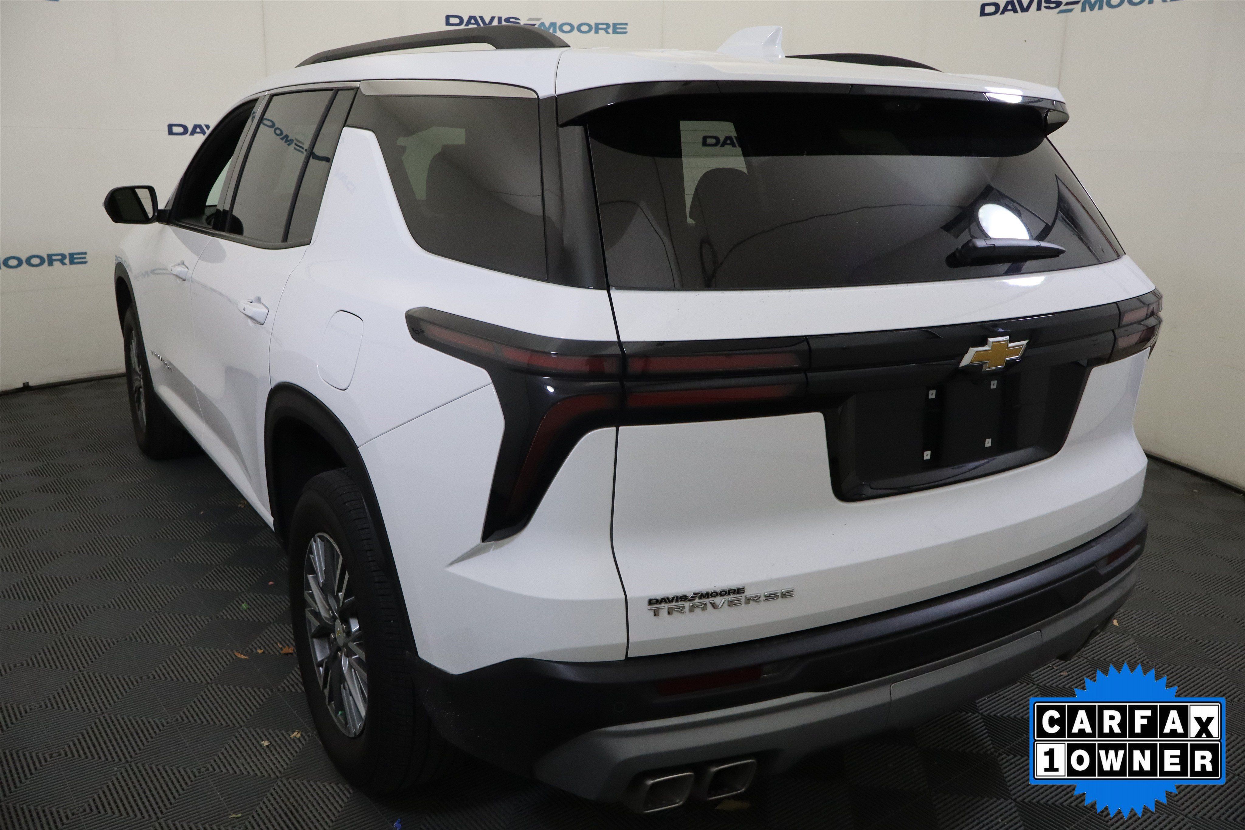 Used 2026 Chevrolet Traverse LT w/ Driver Confidence Package FWD image 10