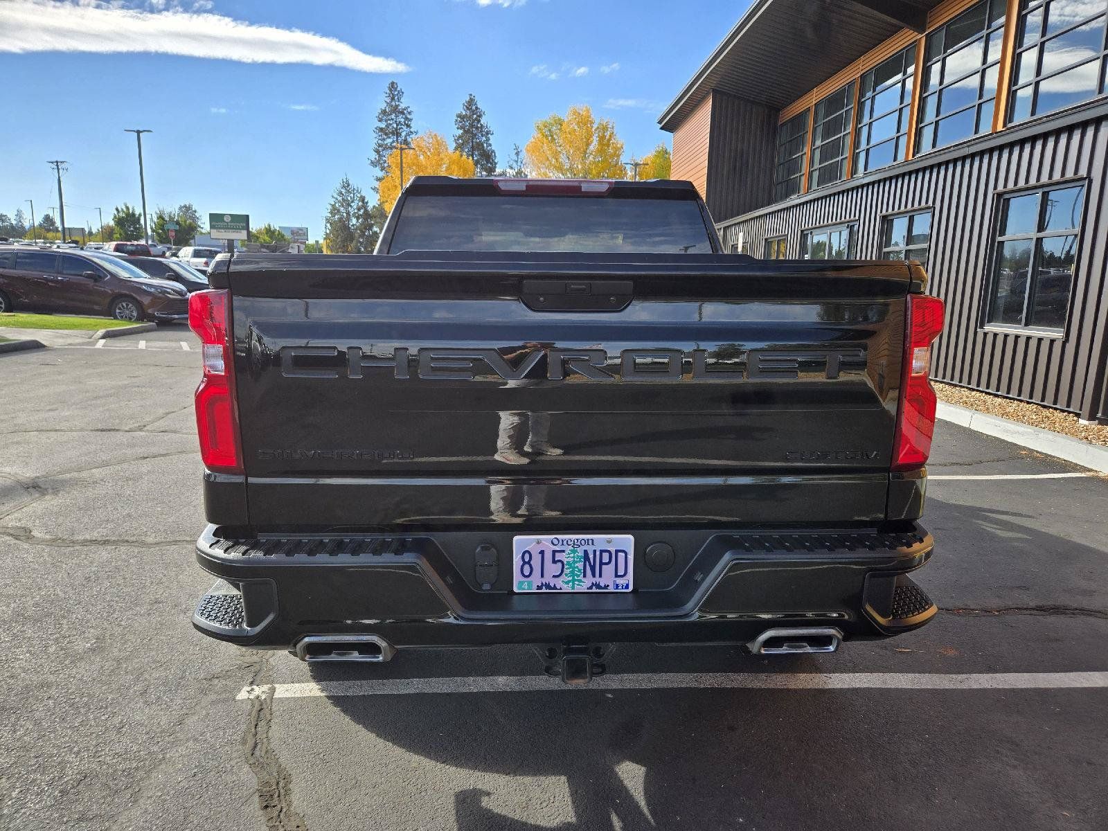 Used 2021 Chevrolet Silverado 1500 Custom Trail Boss w/ LPO, Dark Essentials Package AWD/4WD image 4