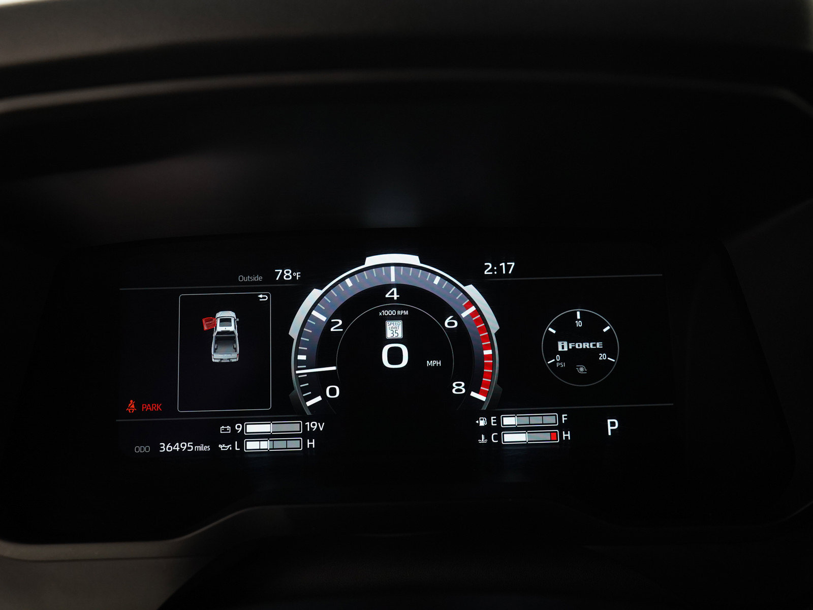 Used 2024 Toyota Tundra Limited AWD/4WD image 31