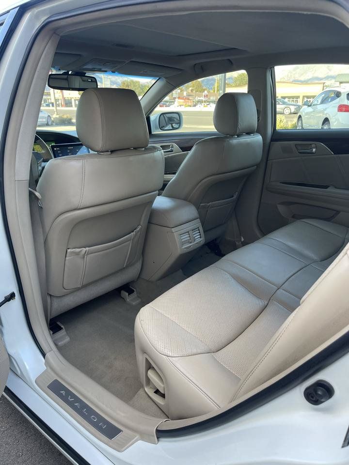 Used 2008 Toyota Avalon Limited FWD image 6