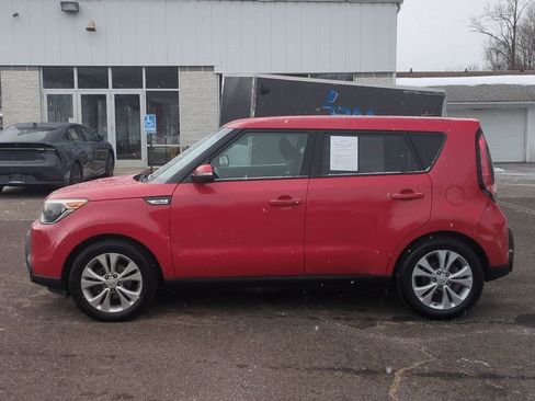 Used 2014 Kia Soul + FWD image 7