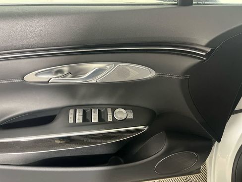 Used 2025 Genesis GV70 2.5T image 13