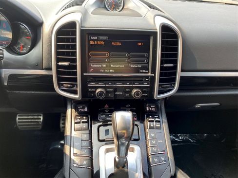 Used 2014 Porsche Cayenne S w/ Comfort Plus Package image 24