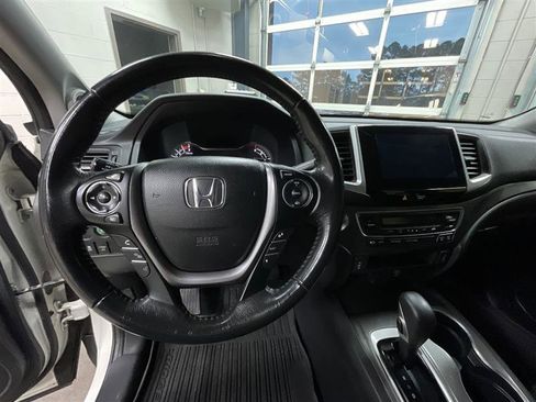 Used 2017 Honda Ridgeline RTL-T image 14