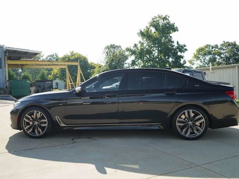 Used 2019 BMW M760i xDrive w/ Luxury Rear Seating Package AWD/4WD image 26