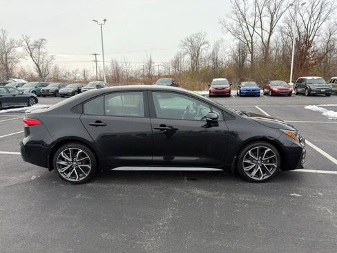 Used 2022 Toyota Corolla SE image 7