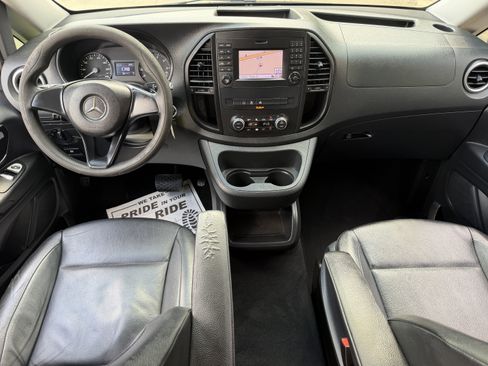 Used 2016 Mercedes-Benz Metris Passenger image 25