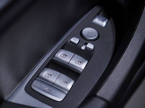 Used 2024 BMW X3 xDrive30i w/ M Sport Package image 17