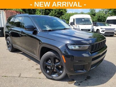 Used 2023 Jeep Grand Cherokee L Laredo