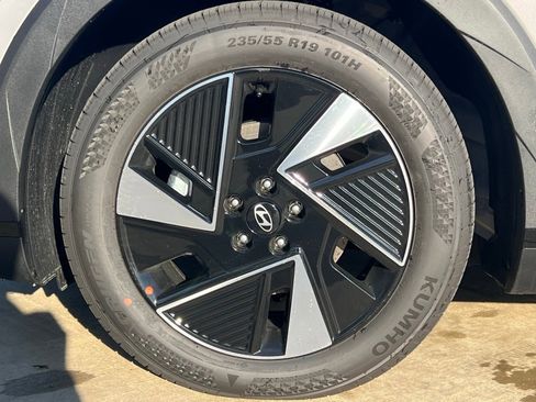 New 2026 Hyundai Ioniq 5 SE image 8