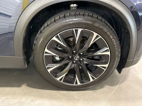 Used 2024 MAZDA CX-90 Plug-In Hybrid w/ Premium Plus AWD/4WD image 17