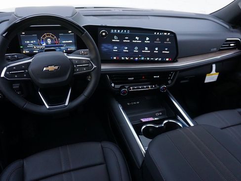 New 2026 Chevrolet Suburban High Country image 15