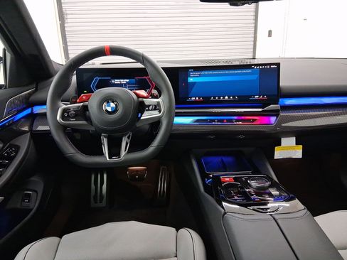 New 2026 BMW M5 image 4