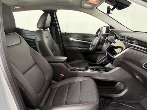 Used 2023 Chevrolet Bolt EUV Premier w/ Sun & Sound Package FWD image 10