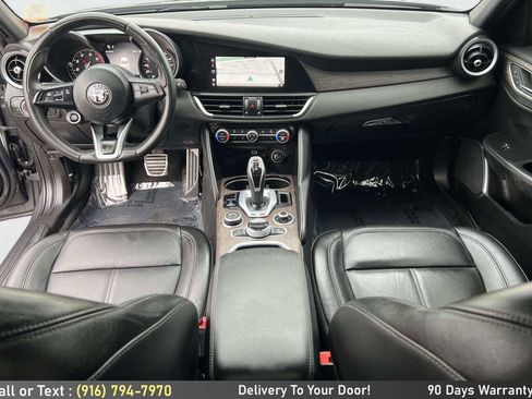 Used 2022 Alfa Romeo Giulia Ti image 14