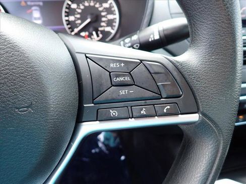 Used 2019 Nissan Altima 2.5 S FWD image 16