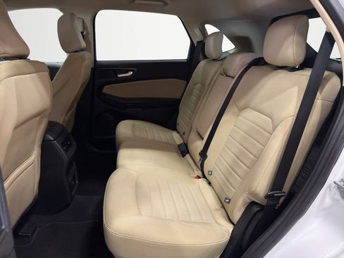 Used 2022 Ford Edge SE w/ Cargo Accessory Package image 23