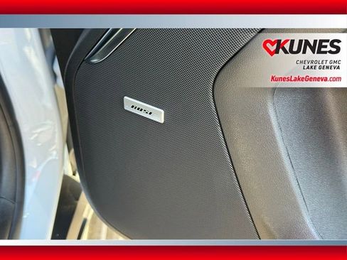 New 2026 Chevrolet Suburban High Country AWD/4WD image 25