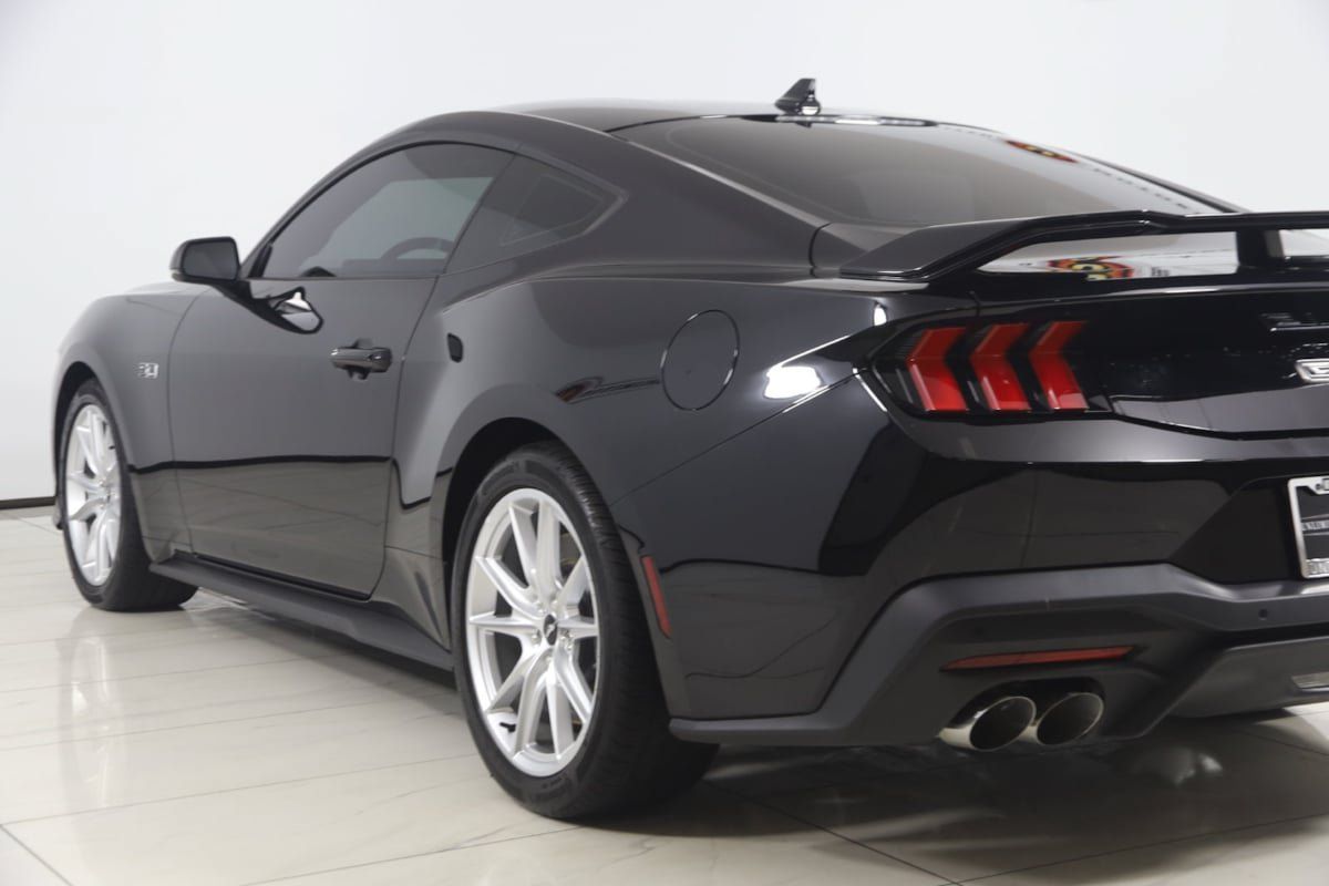 Used 2024 Ford Mustang GT Premium RWD image 29