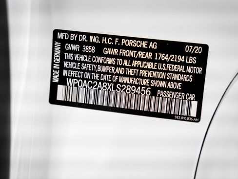 Used 2020 Porsche 718 Cayman GT4 image 41