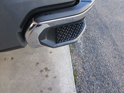 Used 2019 Chevrolet Silverado 1500 LTZ image 12