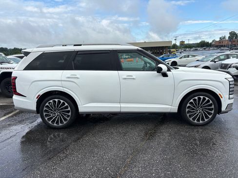 Used 2026 Hyundai Palisade Calligraphy AWD/4WD image 2