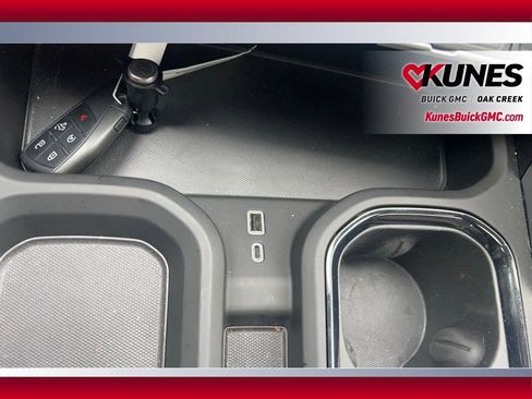 Used 2025 GMC Sierra 2500 AT4 w/ AT4 Premium Plus Package image 32