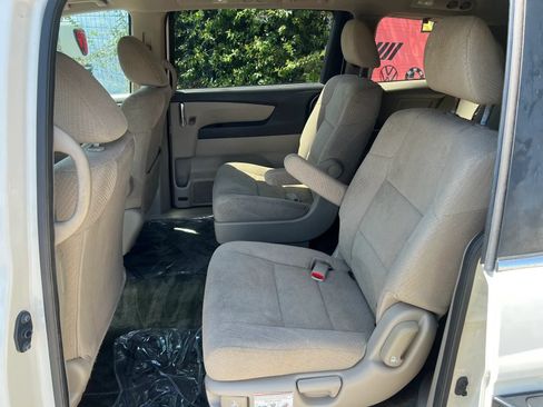 Used 2016 Honda Odyssey LX image 9