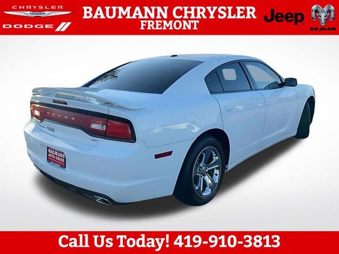 Used 2014 Dodge Charger SXT Plus RWD image 8