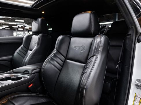 Used 2019 Dodge Challenger SRT Hellcat Redeye image 8