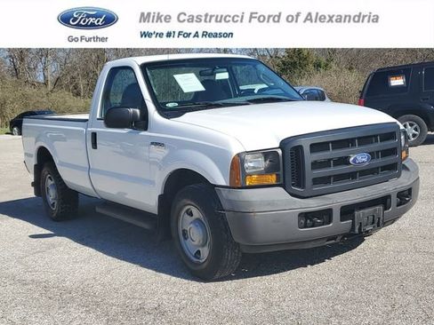 Used 2006 Ford F250 XL image 1