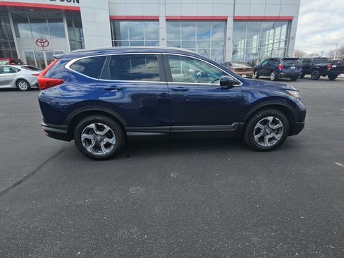 Used 2018 Honda CR-V EX image 2